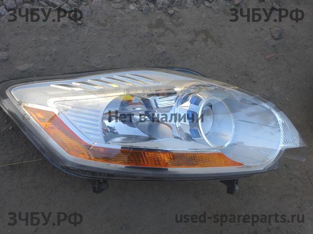 Ford Kuga 1 Фара правая