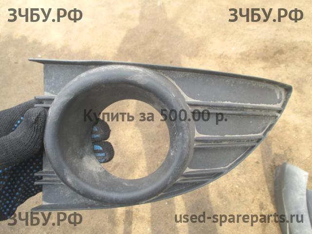 Renault Fluence Решетка в бампер