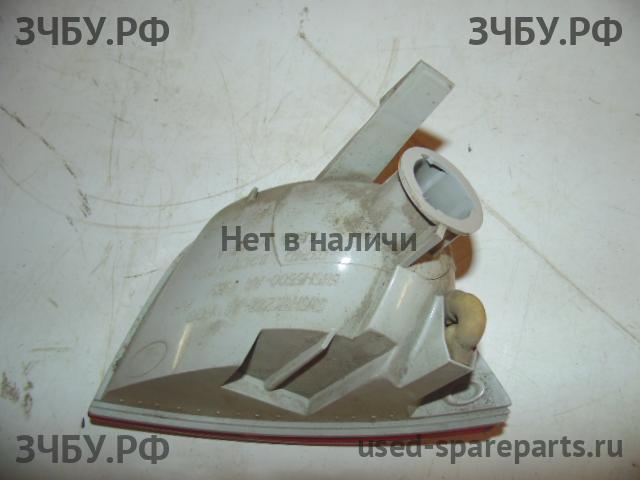 Ford Focus 2 Фонарь задний в бампер правый