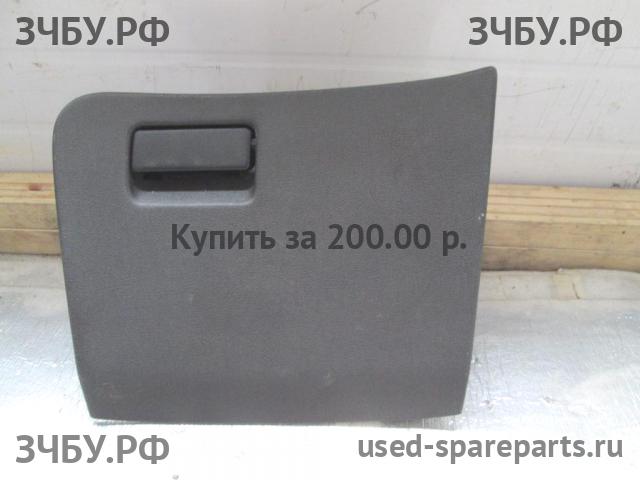 Ford Mondeo 2 Бардачок