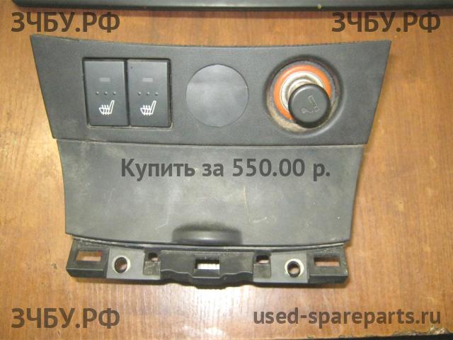 Mazda 3 [BK] Пепельница