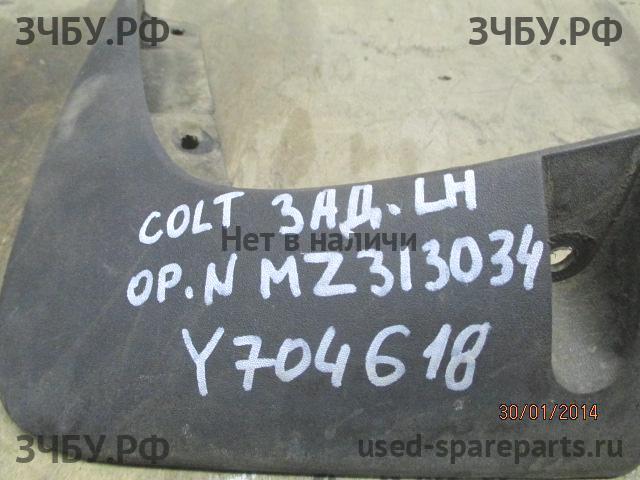 Mitsubishi Colt 6 (Z30) Брызговик задний левый