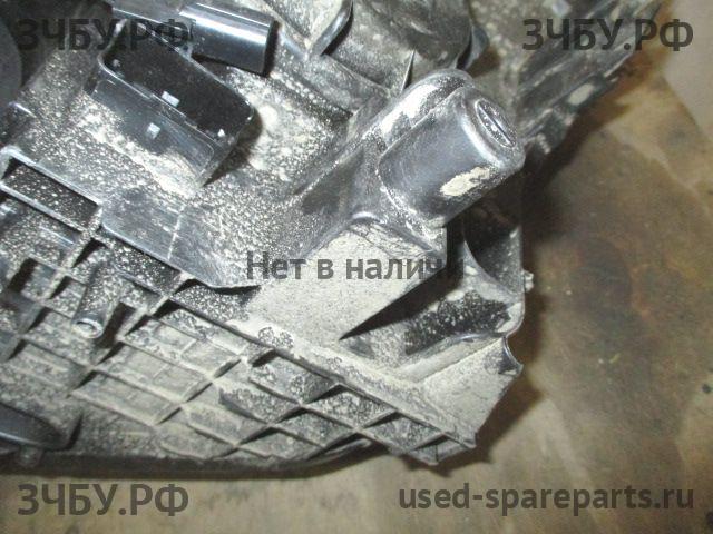 Nissan Qashqai (J10) Фара правая