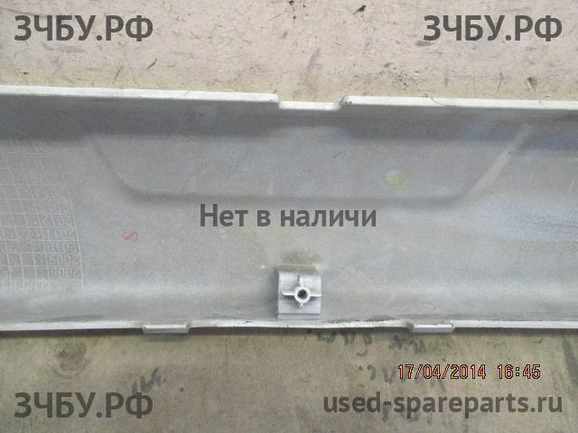 Mitsubishi L200 (4)[KB] Накладка переднего бампера