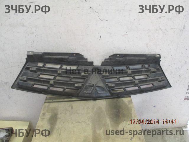 Mitsubishi Pajero/Montero Sport 2 (KH) Решетка радиатора