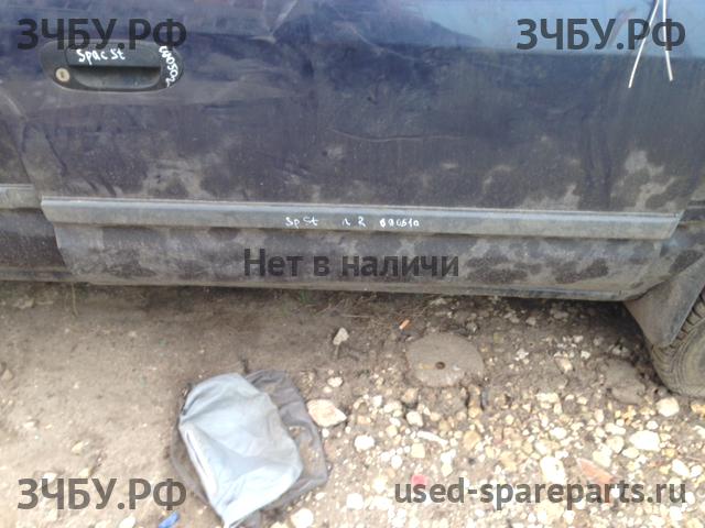 Mitsubishi Space Star Молдинг двери передней правой