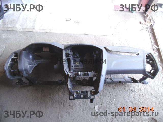 Ford Focus 3 Торпедо
