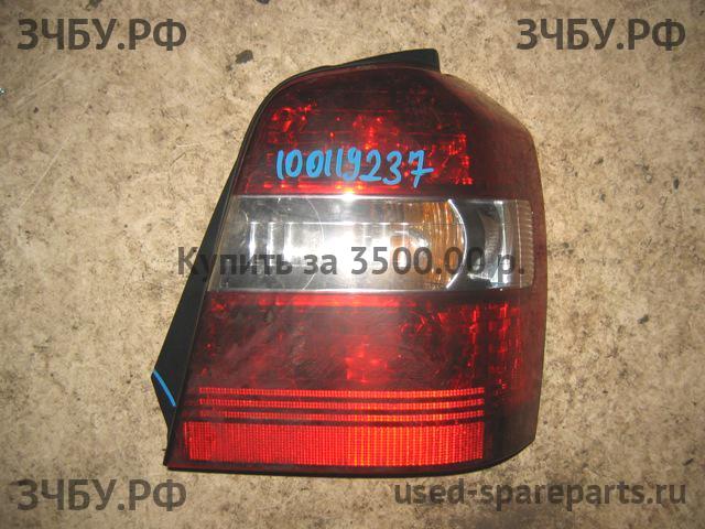 Toyota Highlander 1 Фонарь правый