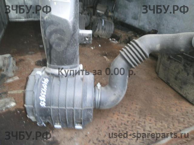 Isuzu NPR 75 (EURO-3) Корпус воздушного фильтра