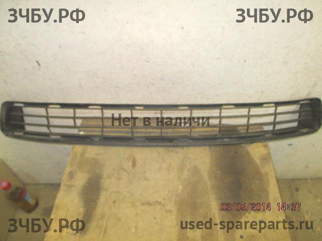 Toyota RAV 4 (3) Решетка в бампер