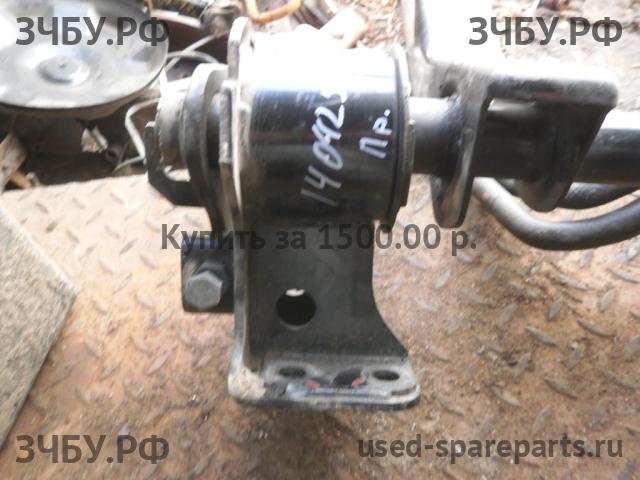 Isuzu NPR 75 (EURO-3) Кронштейн