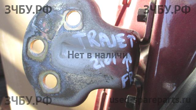 Hyundai Trajet Петля двери передней правой