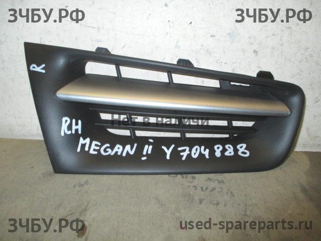 Renault Megane 2 Решетка радиатора