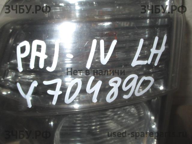 Mitsubishi Pajero/Montero 4 Фонарь левый