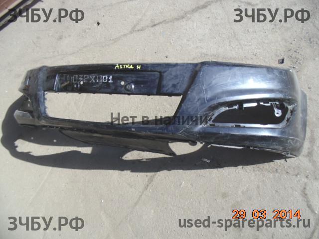 Opel Astra H Бампер передний