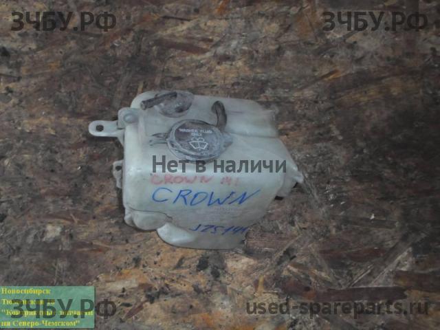 Toyota Crown (S140) Бачок омывателя лобового стекла