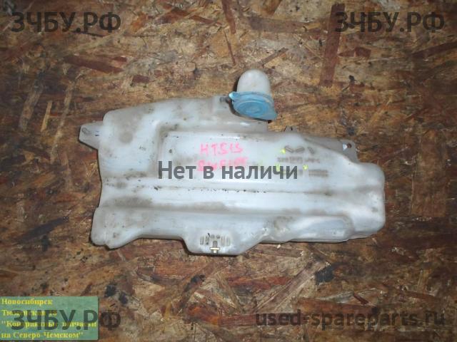 Suzuki Swift 1 Бачок омывателя лобового стекла