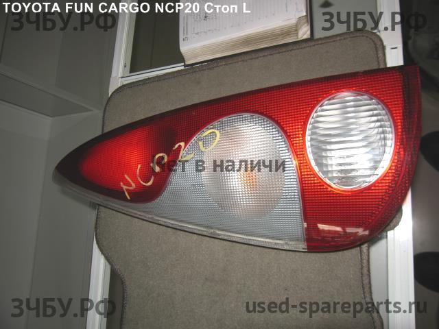 Toyota Funcargo Фонарь задний (стоп сигнал)