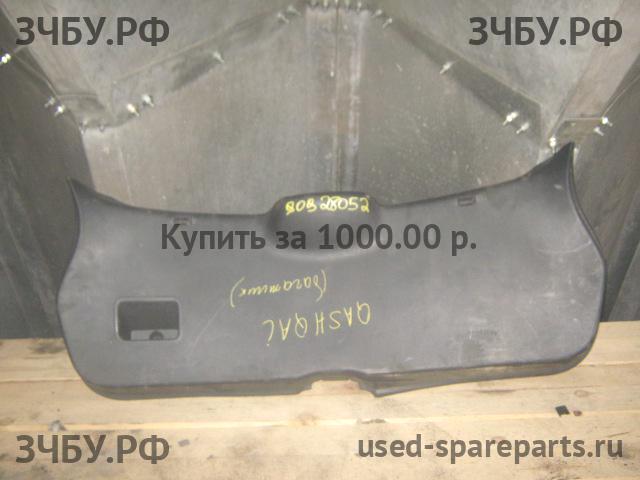Nissan Qashqai+2 (JJ10) Обшивка крышки багажника
