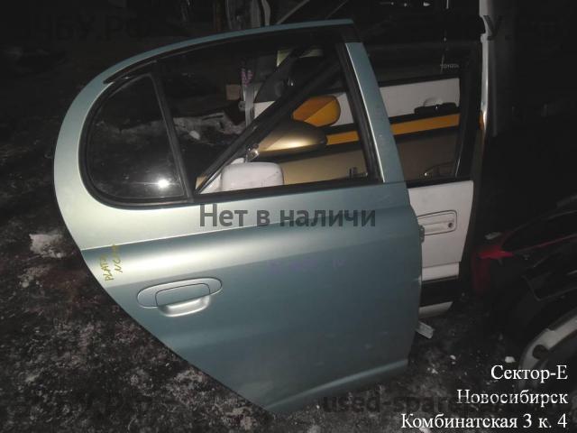 Toyota Platz Дверь задняя правая
