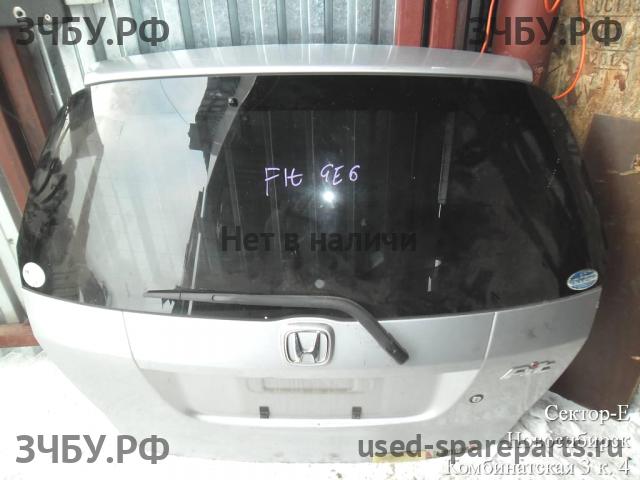 Honda Fit 2 Дверь багажника