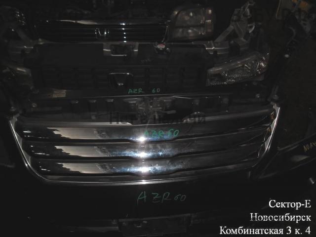 Toyota Noah 1 Решетка радиатора