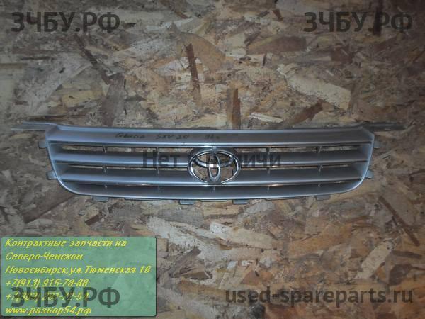 Toyota Camry 4 (V20) Решетка радиатора