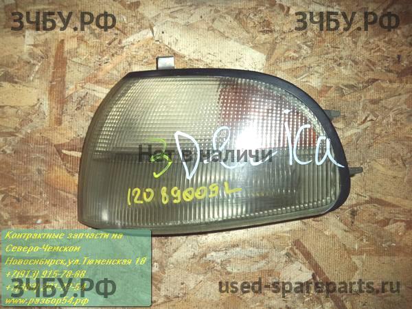 Mitsubishi Delica 4 Фонарь левый