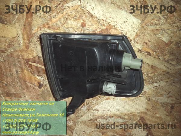Nissan Prairie M11 Фонарь габаритный