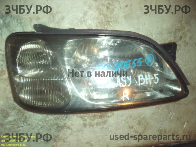 Subaru Legacy 3 (B12) Фара правая