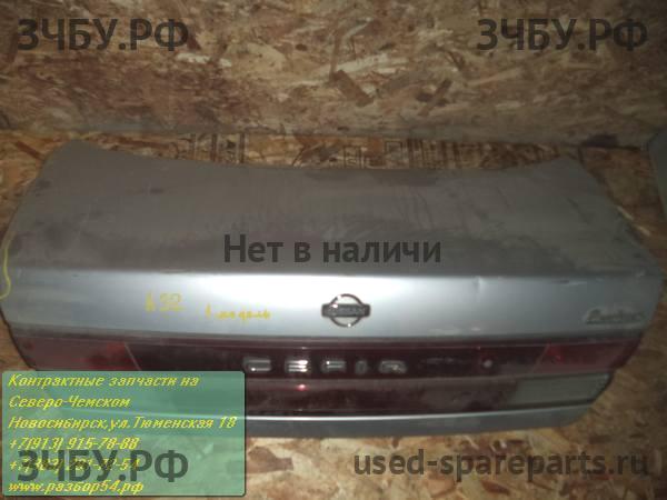 Nissan Cefiro (A32) Крышка багажника
