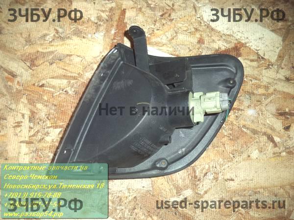 Subaru Forester 1 (S10) Фонарь правый