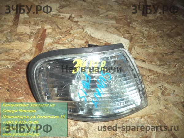Nissan Sunny (B15) Фонарь правый
