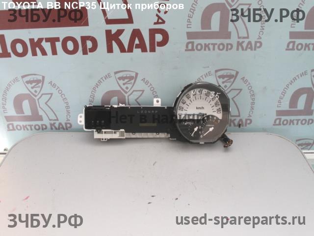 Toyota BB (1) Панель приборов