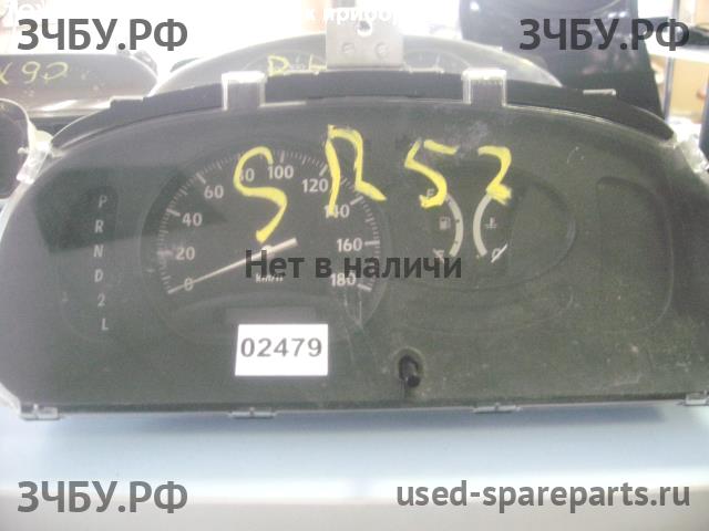 Toyota Noah 1 Панель приборов