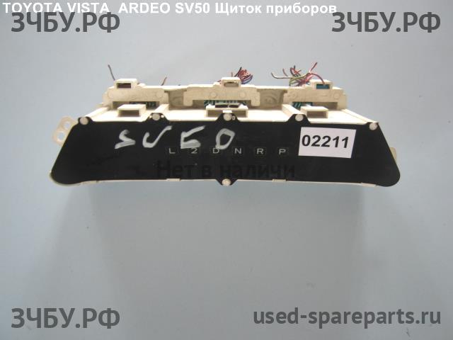 Toyota Vista (V10) Панель приборов