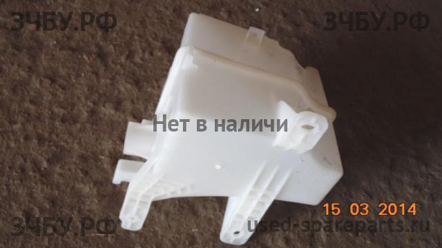 Chevrolet Aveo 3 (T300) Бачок омывателя лобового стекла