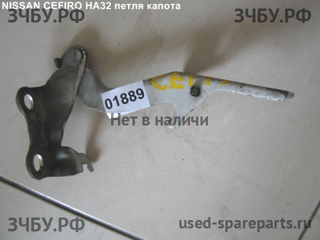 Nissan Cefiro (A32) Петля капота