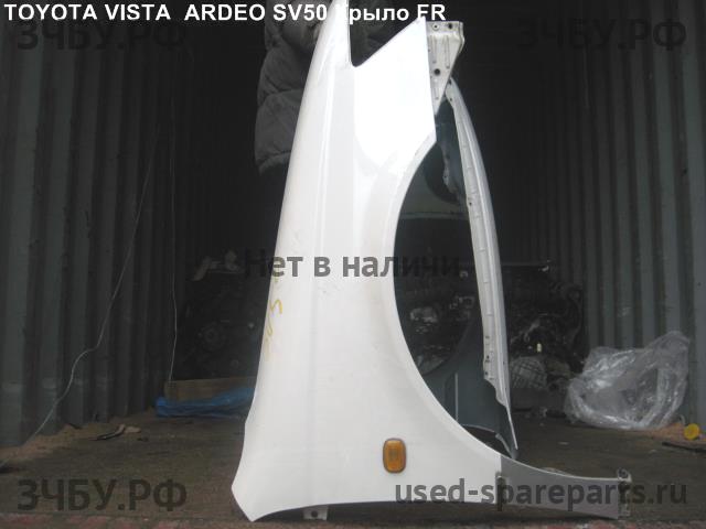 Toyota Vista (V10) Крыло заднее правое