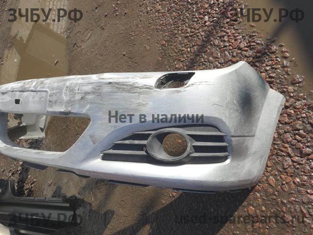 Opel Astra H Бампер передний