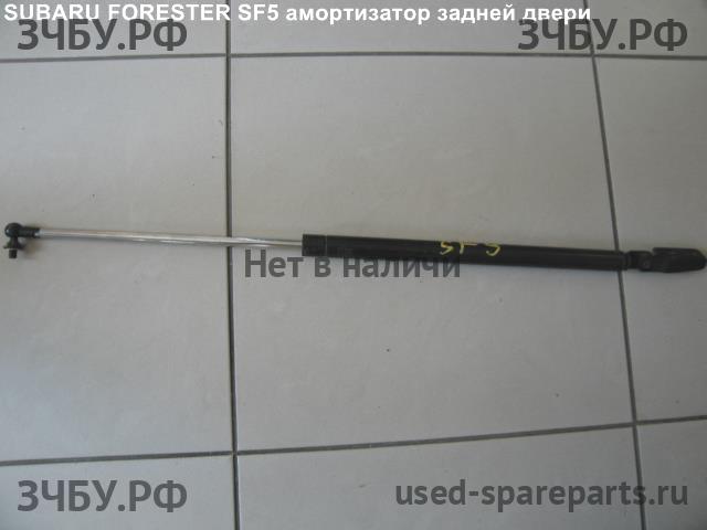 Subaru Forester 1 (S10) Амортизатор крышки багажника