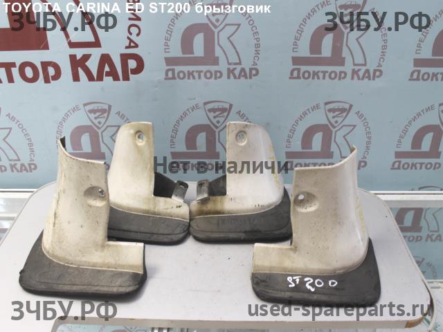 Toyota Carina.E (T190) Брызговик задний левый