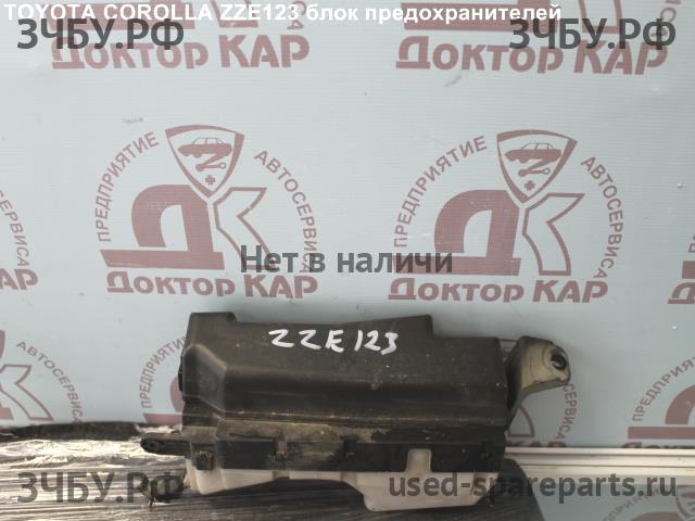Toyota Corolla (E12) Блок предохранителей