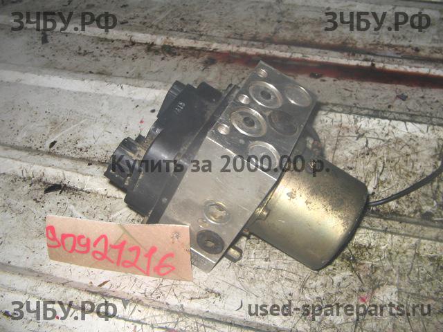 Nissan Laurel (E-HC35/E-GC35) Блок ABS (насос)