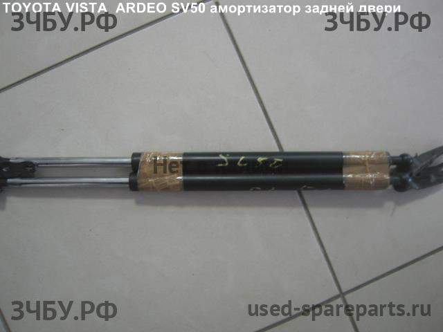 Toyota Vista (V10) Амортизатор крышки багажника