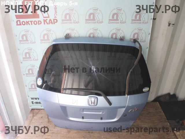 Honda Fit 1 Дверь багажника