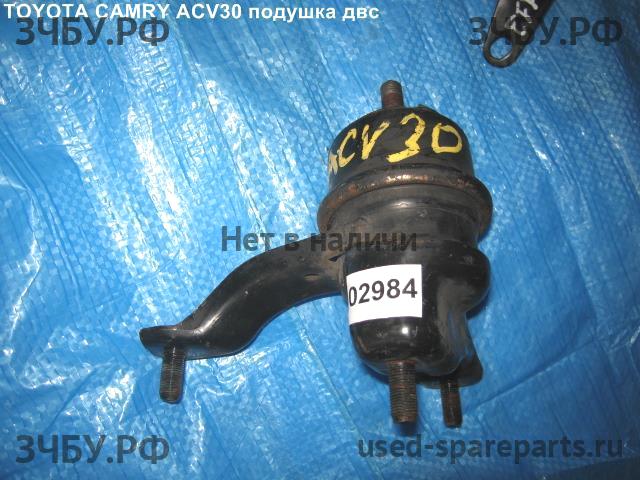 Toyota Camry 5 (V30) Опора двигателя