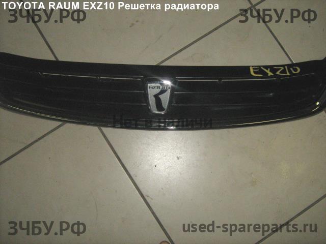 Toyota Raum 1 Решетка радиатора