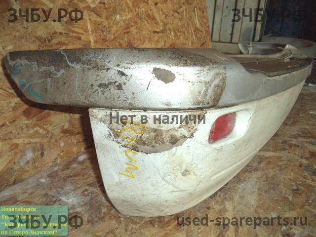 Toyota Raum 1 Бампер задний