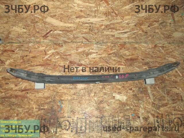 Subaru Forester 2 (S11) Усилитель бампера передний